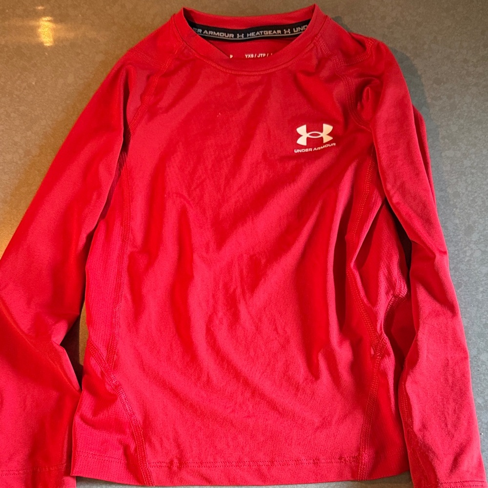 Under Armour Scarlet Performance Top